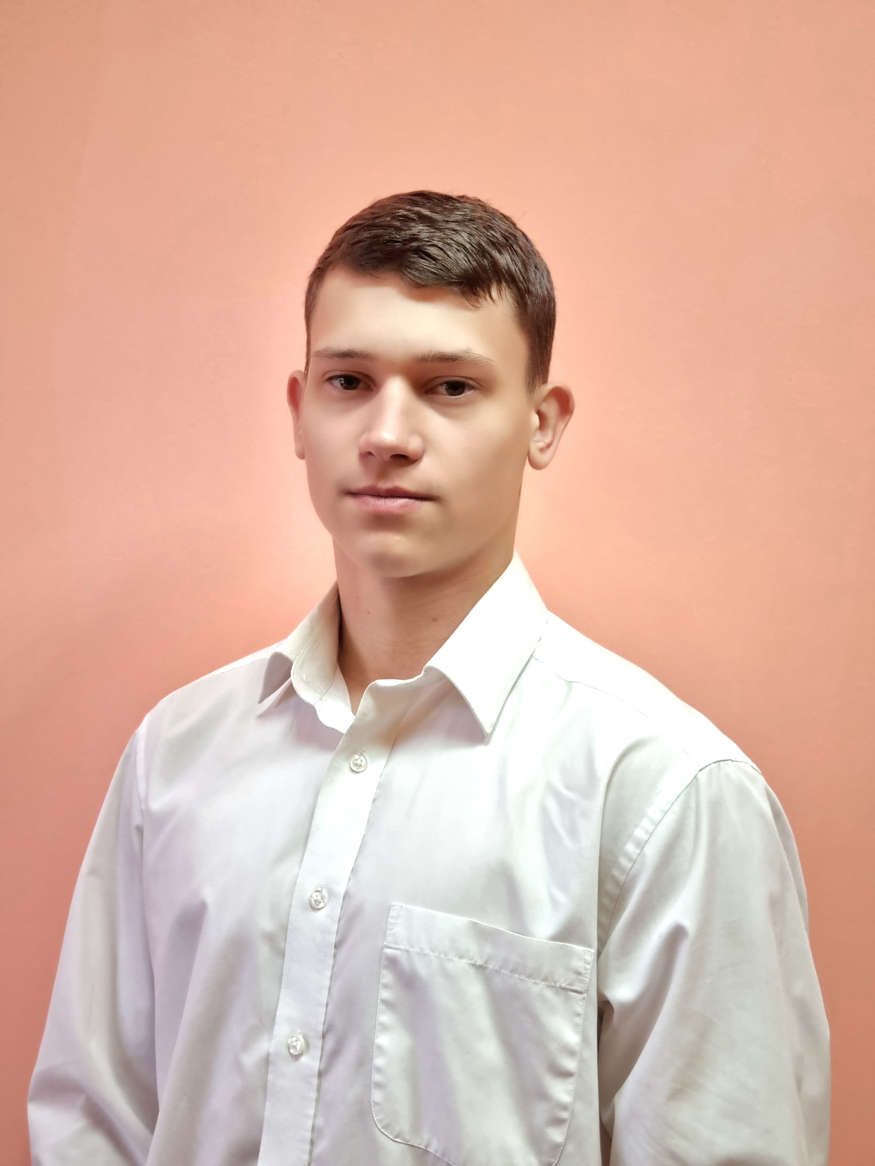 Тренер по каратэ Гавриленко Степан Владимрович.