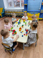 День LEGO День LEGO.